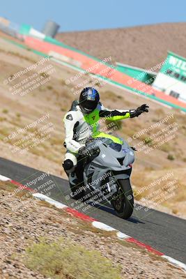 media/Oct-15-2022-TrackXperience (Sat) [[8f70b8b0be]]/Group 2/session 1 turn 6/